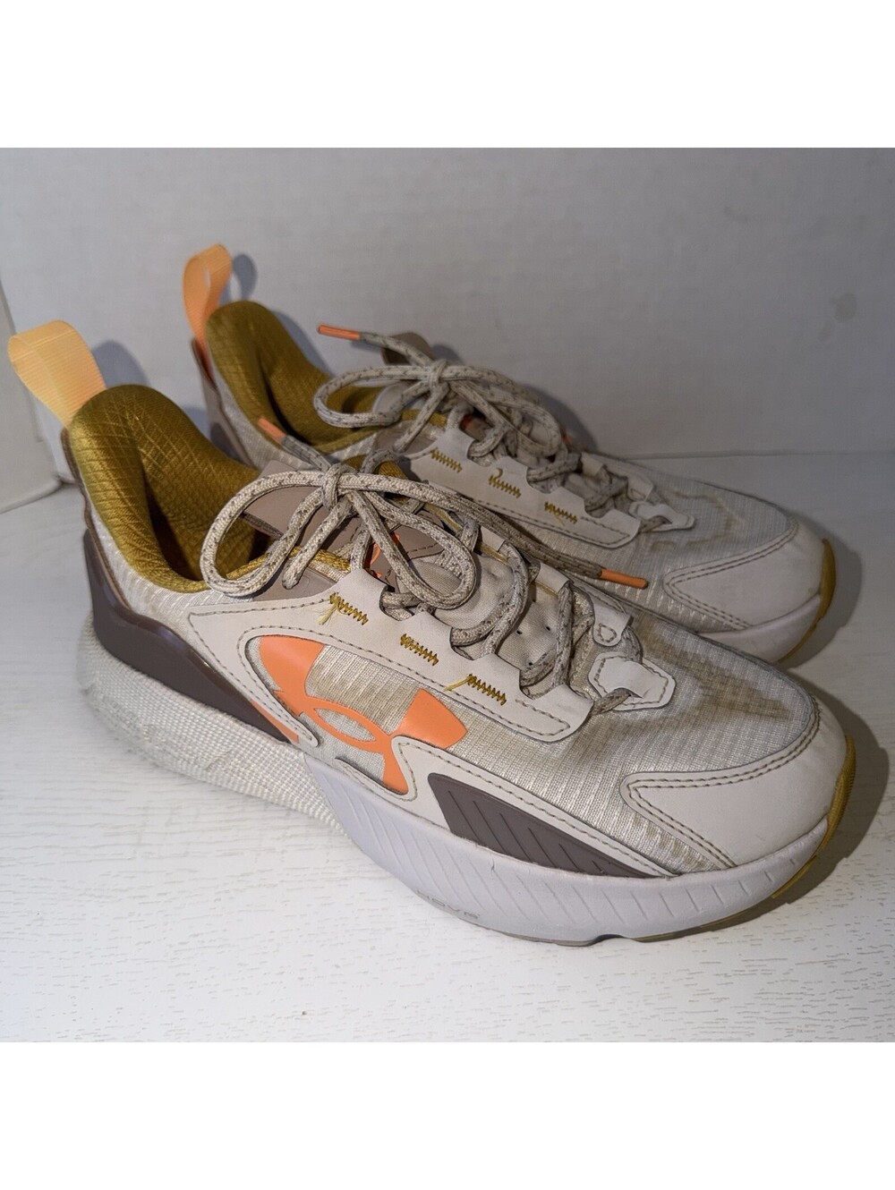 Under Armour HOVR Mega 2 Sportstyle Cushion Shoes Grey Orange SZ 7